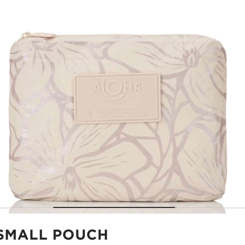 Aloha Collection Backyard Small Tiare Gardenia in Metallic Pale Pink and Oyster